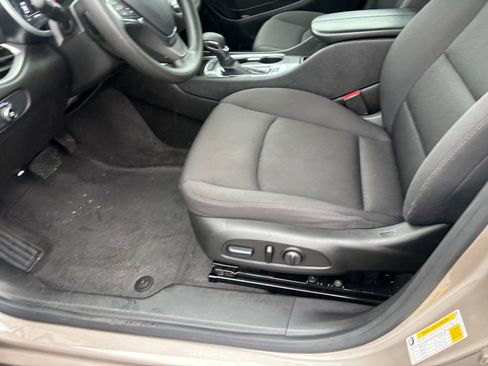 Certified 2023 Chevrolet Malibu LT image 25