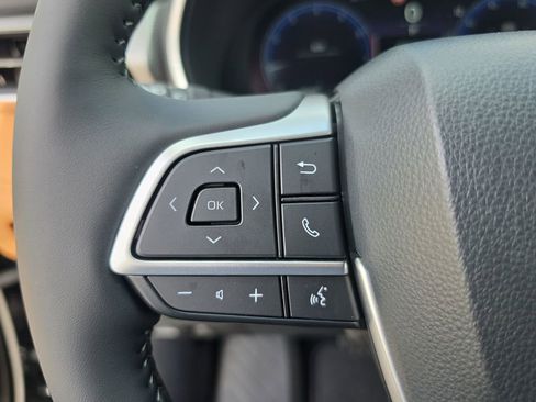 New 2026 Toyota Highlander Platinum AWD/4WD image 15