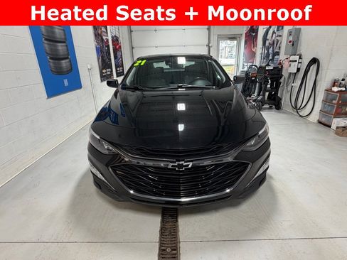 Used 2021 Chevrolet Malibu LT w/ Leather Package image 2
