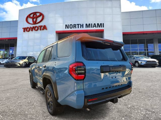 Used 2026 Toyota 4Runner SR5 RWD image 3