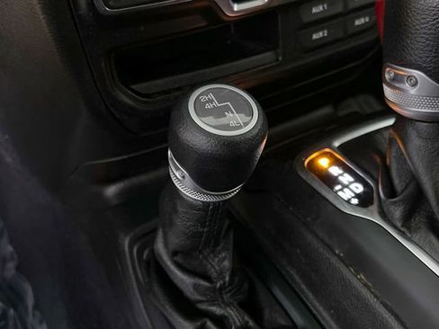 Used 2021 Jeep Wrangler Unlimited Sport image 28