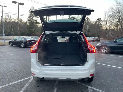 Used 2016 Volvo XC60 T5 image 45