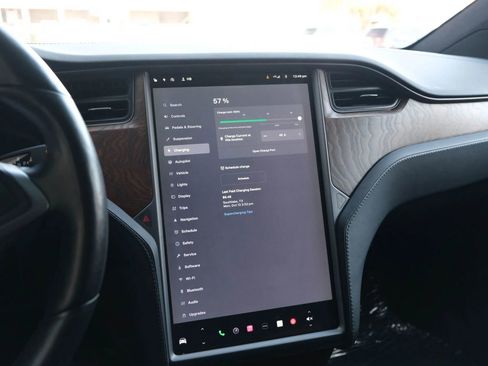 Used 2018 Tesla Model X 75D AWD/4WD image 36