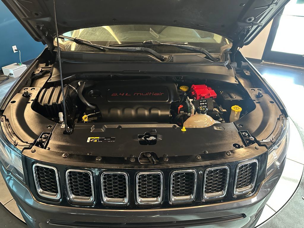 Used 2021 Jeep Compass Limited w/ Sun and Sound Group AWD/4WD image 24