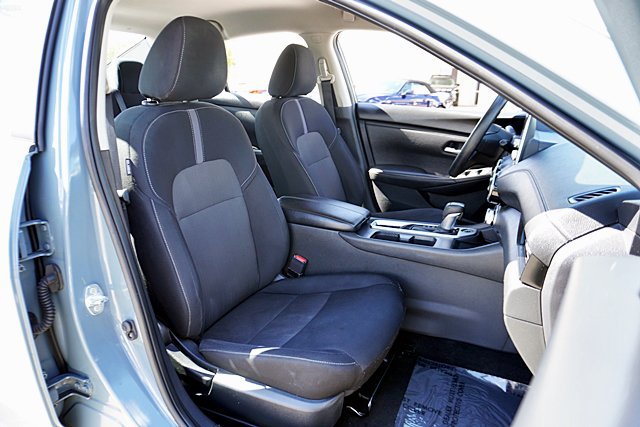 Used 2024 Nissan Sentra SV FWD image 19