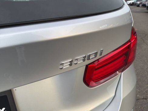 Used 2017 BMW 330i xDrive Wagon image 6