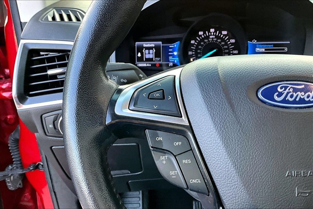 Used 2024 Ford Edge Titanium AWD/4WD image 13