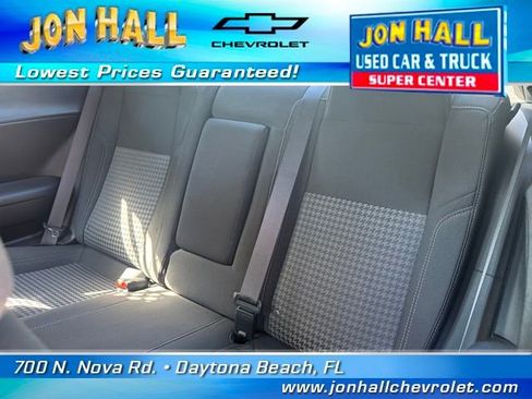 Used 2020 Dodge Challenger SXT image 18