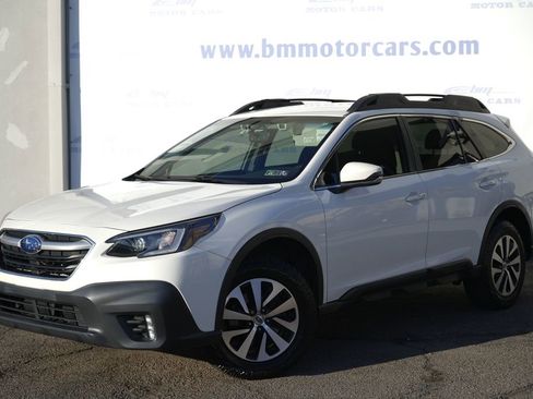 Used 2022 Subaru Outback Premium image 10