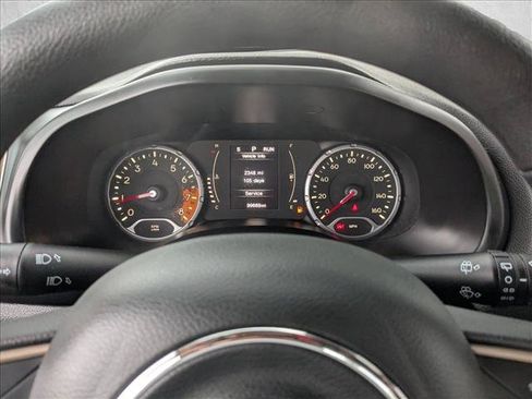 Used 2016 Jeep Renegade Sport w/ Power & Air Group FWD image 11