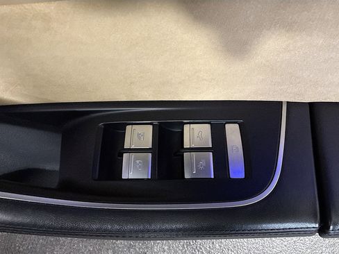 Used 2019 Audi A8 L 3.0T w/ Luxury Package image 31