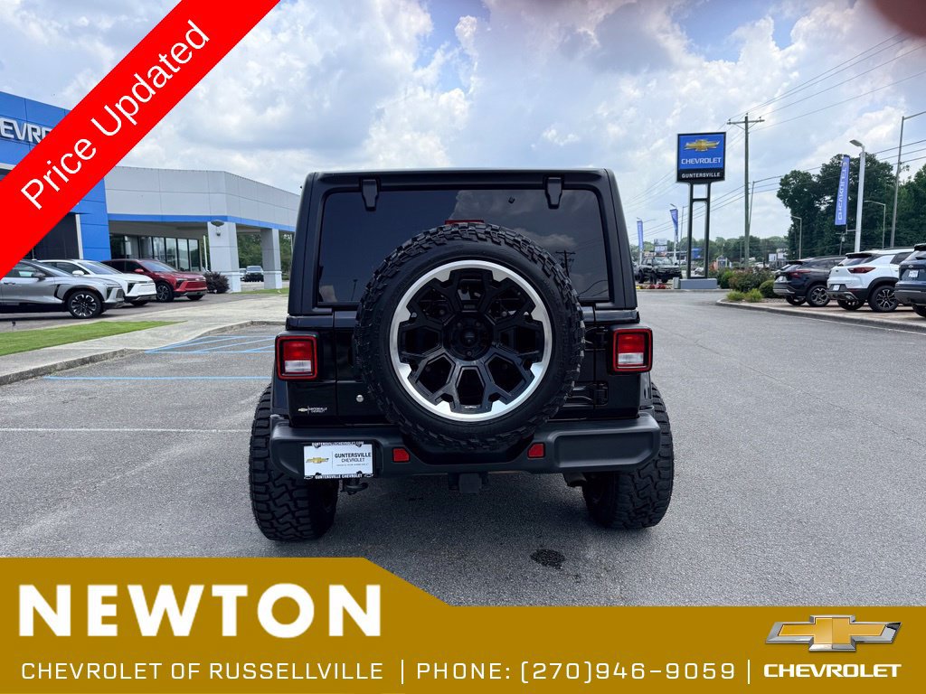 Used 2019 Jeep Wrangler Unlimited Sahara AWD/4WD image 5
