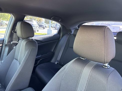 Used 2019 Honda Civic Sport image 21