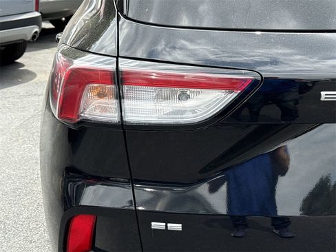 Used 2022 Ford Escape SE w/ Convenience Package image 33