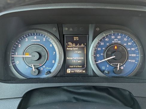 Used 2015 Toyota Sienna XLE image 21