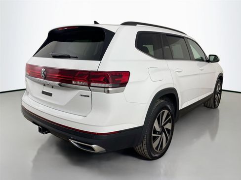 Used 2024 Volkswagen Atlas SE image 7