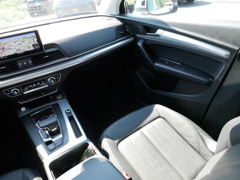 Used 2018 Audi Q5 2.0T Premium Plus w/ Premium Plus Package AWD/4WD image 11