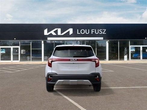 New 2026 Kia Seltos LX FWD image 5