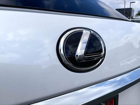 Used 2019 Lexus RX 450h AWD w/ Navigation Package image 29