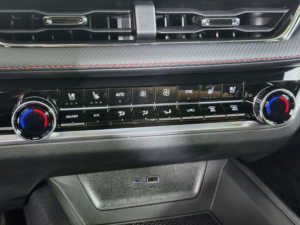 New 2027 Chevrolet Equinox RS w/ Safety and Technology Package AWD/4WD image 15
