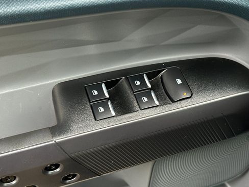 Used 2025 Ford Maverick XL FWD image 13