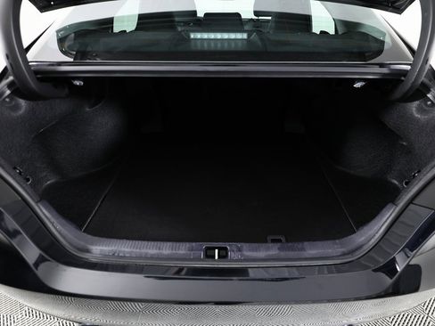 Used 2024 Toyota Camry SE image 12