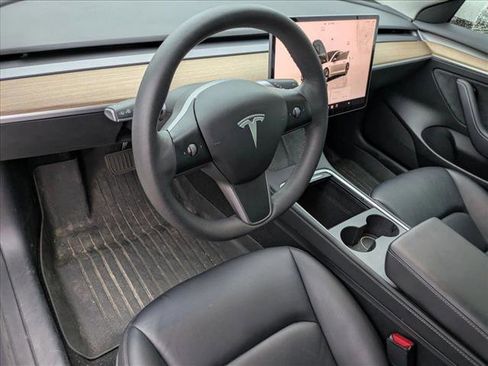 Used 2023 Tesla Model 3 Standard Range RWD image 10