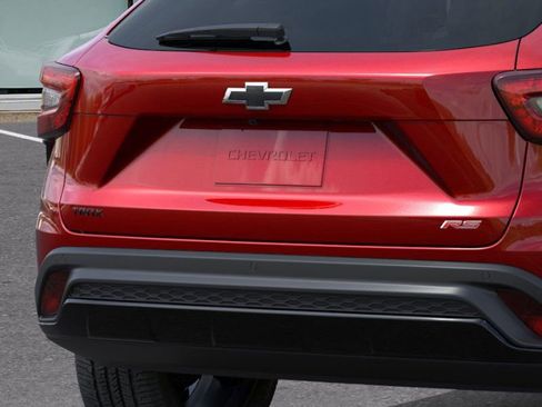 New 2026 Chevrolet Trax RS w/ Sunroof Package image 14