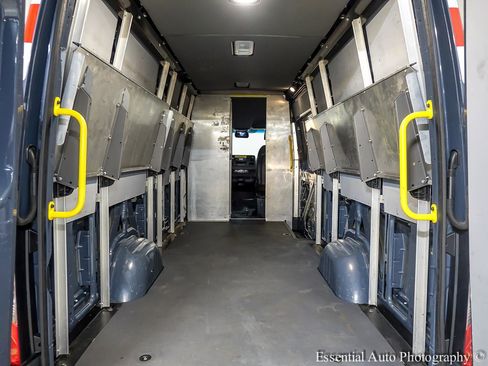 Used 2019 Mercedes-Benz Sprinter 170 image 15