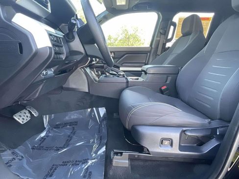 Used 2024 Toyota Tacoma TRD Sport AWD/4WD image 22