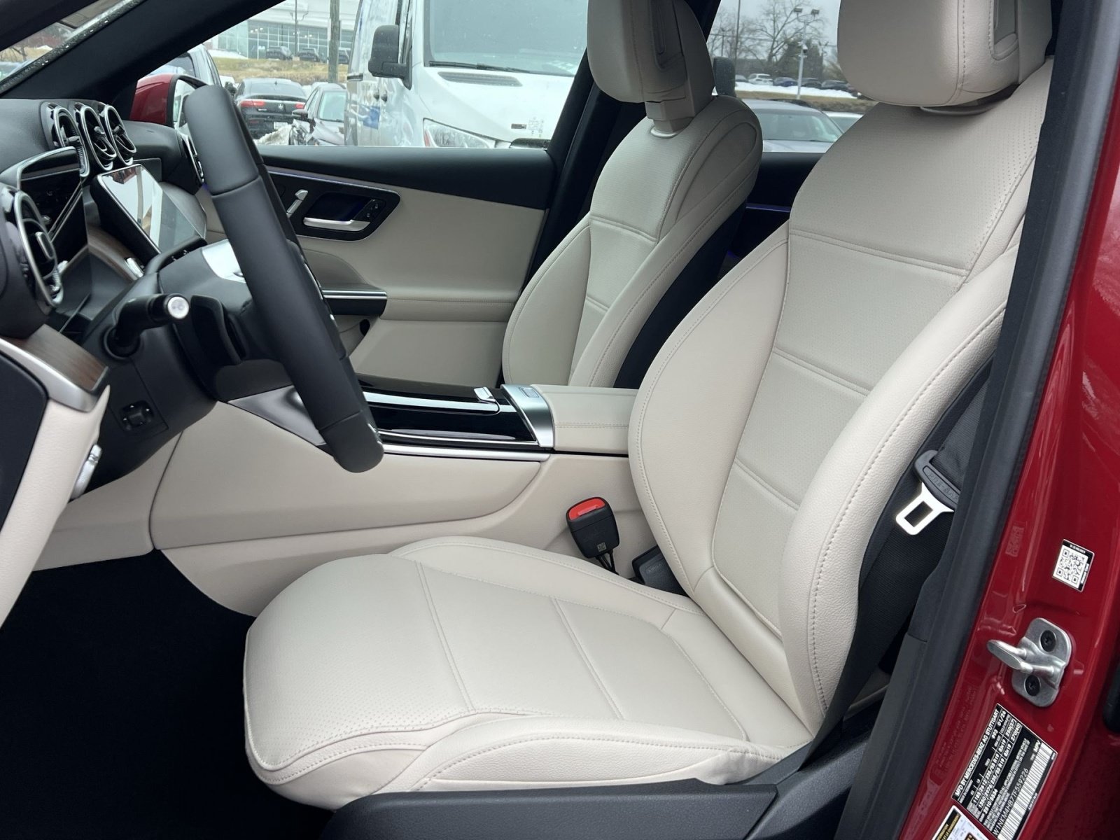 Used 2026 Mercedes-Benz GLC 300 4MATIC image 11