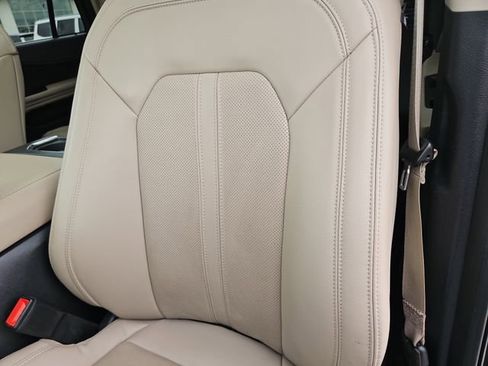 Used 2024 Ford Expedition Max Limited RWD image 15