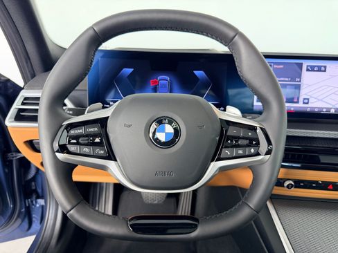 Used 2025 BMW 330i Sedan RWD image 11