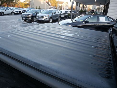 Used 2017 Nissan Frontier SV image 31