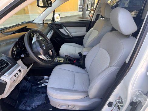 Used 2015 Subaru Forester 2.5i Premium w/ Popular Package #2 AWD/4WD image 6
