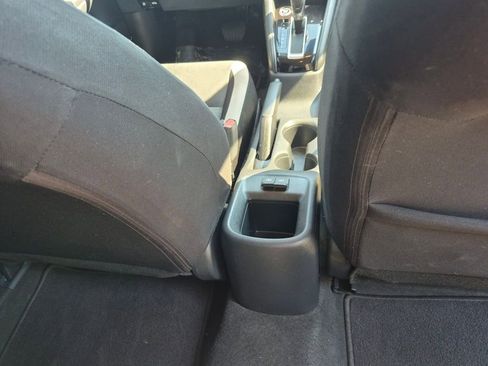 Used 2021 Nissan Versa SV image 46