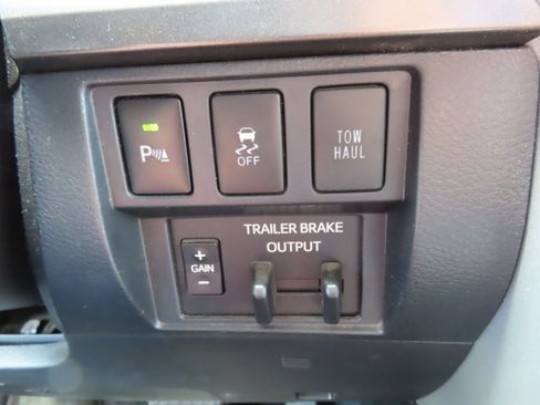 Used 2019 Toyota Tundra SR5 w/ TRD Sport Package AWD/4WD image 13