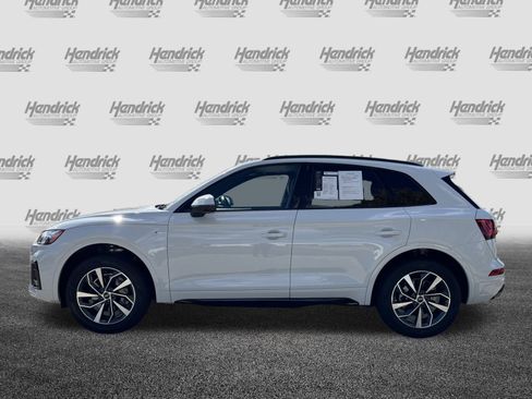 Used 2024 Audi Q5 2.0T Premium w/ Summer of Audi Package image 7