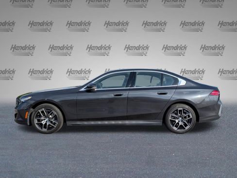 Certified 2026 BMW 530i RWD image 9