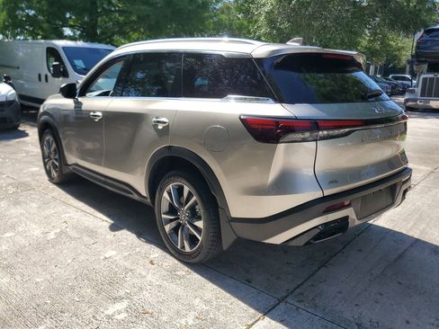 Used 2023 INFINITI QX60 Luxe AWD/4WD image 4