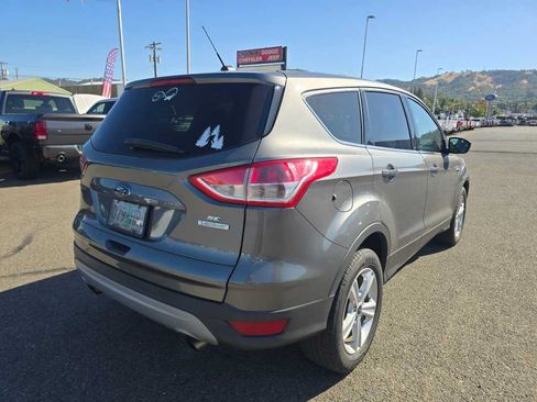 Used 2014 Ford Escape SE FWD image 3