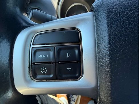 Used 2013 Dodge Avenger SXT w/ Blacktop Pkg FWD image 22