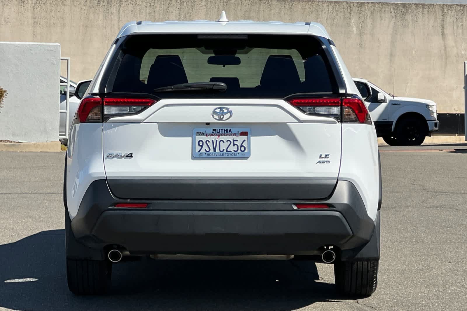 Certified 2025 Toyota RAV4 LE AWD/4WD image 8