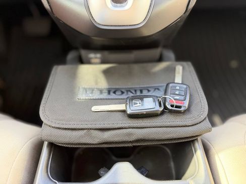 Used 2020 Honda CR-V LX image 32