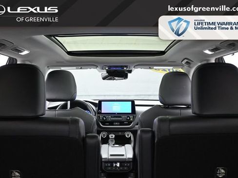 Used 2025 Toyota Grand Highlander AWD image 30
