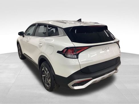 Certified 2023 Kia Sportage LX AWD/4WD image 9