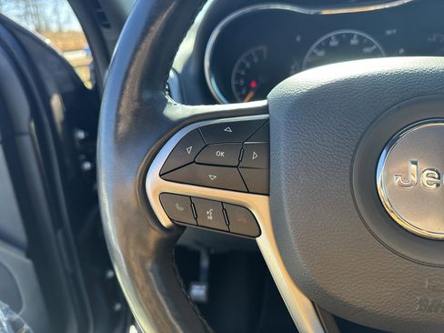 Used 2021 Jeep Grand Cherokee Limited image 26