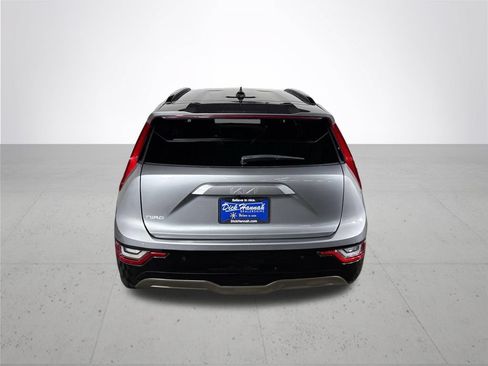 Certified 2023 Kia Niro Wave w/ Wave Preserve Package FWD image 8