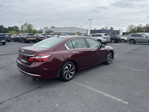 Used 2016 Honda Accord EX-L image 25