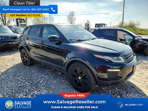 Used 2017 Land Rover Range Rover Evoque SE image 5